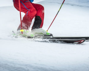 Sportperle: Ski & Stöcke